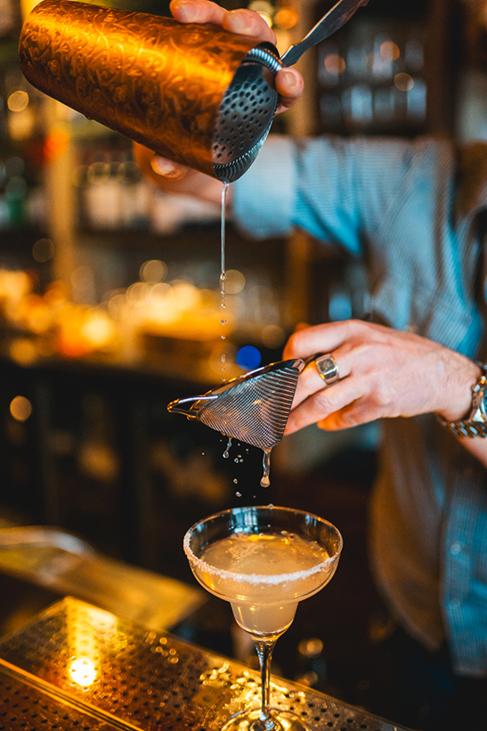 cocktail bar